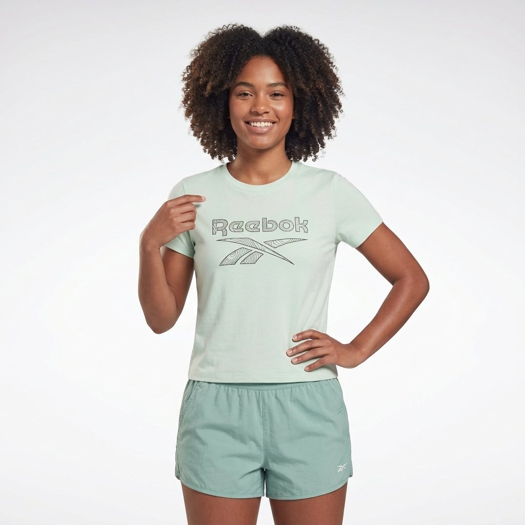 Camiseta Reebok estampada con cuello redondo para mujer